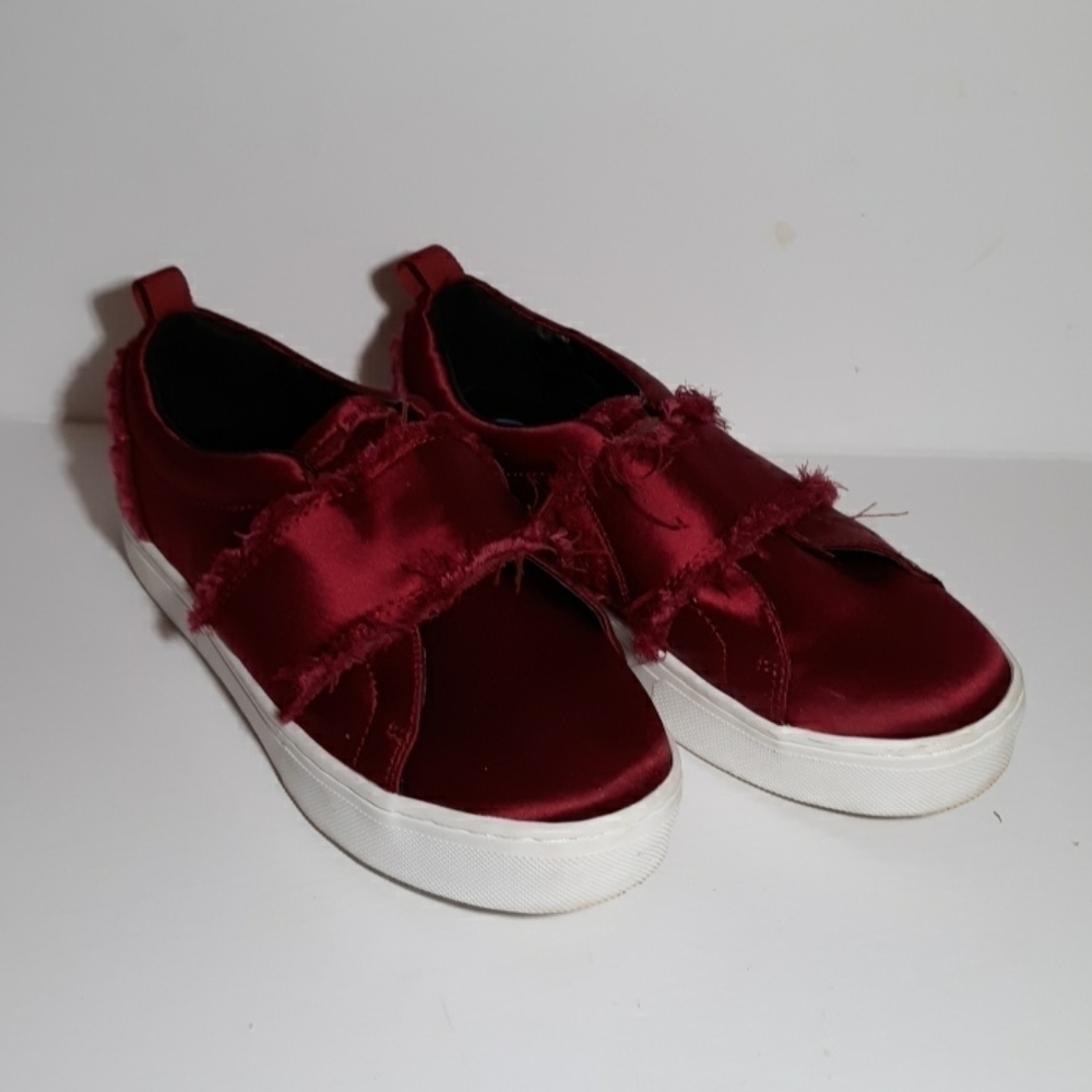 Sam Edelman 7.5 wine red sneakers